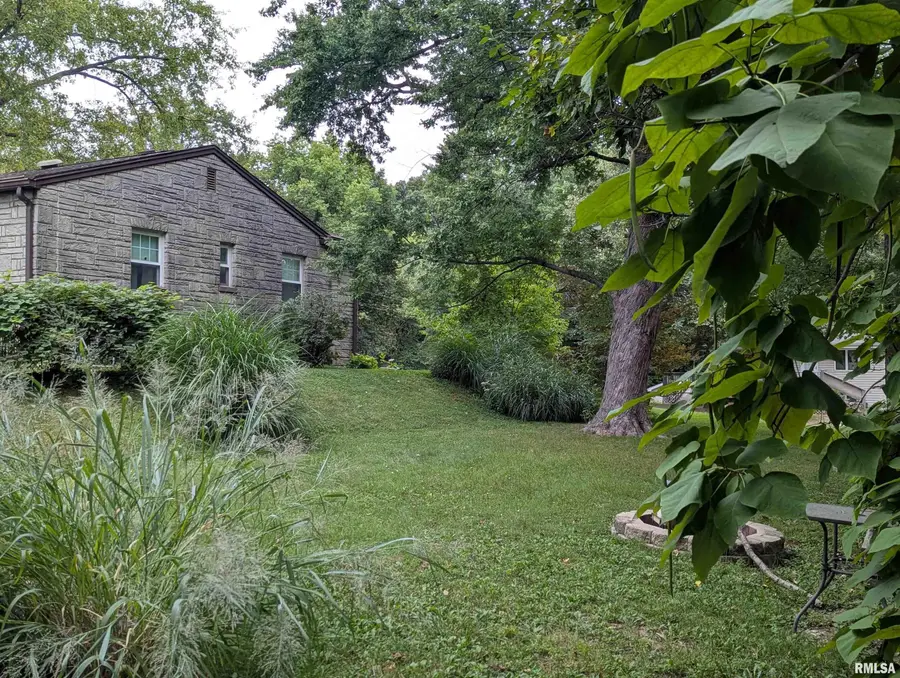 5802 S Madison Street, Bartonville, IL 61607 - #2