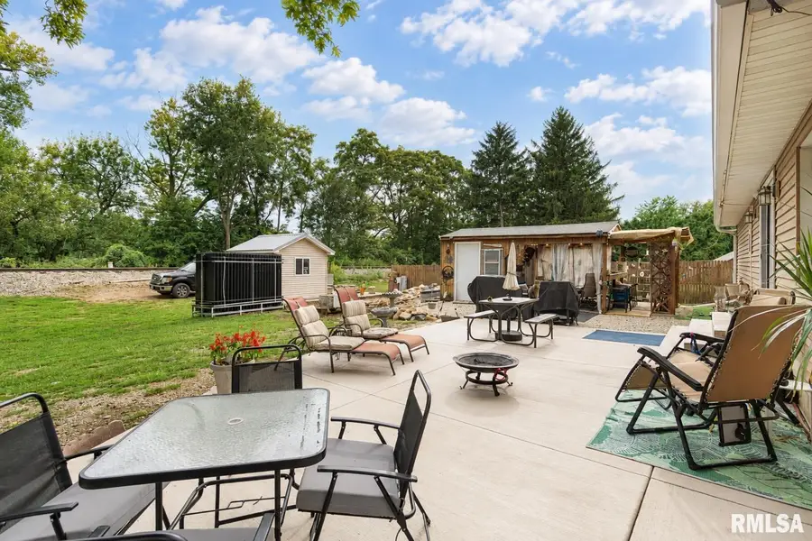 507 S Spruce Street, Delavan, IL 61734 - #3