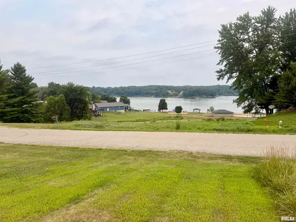 1052 Lakeview Road North, Dahinda, IL 61428