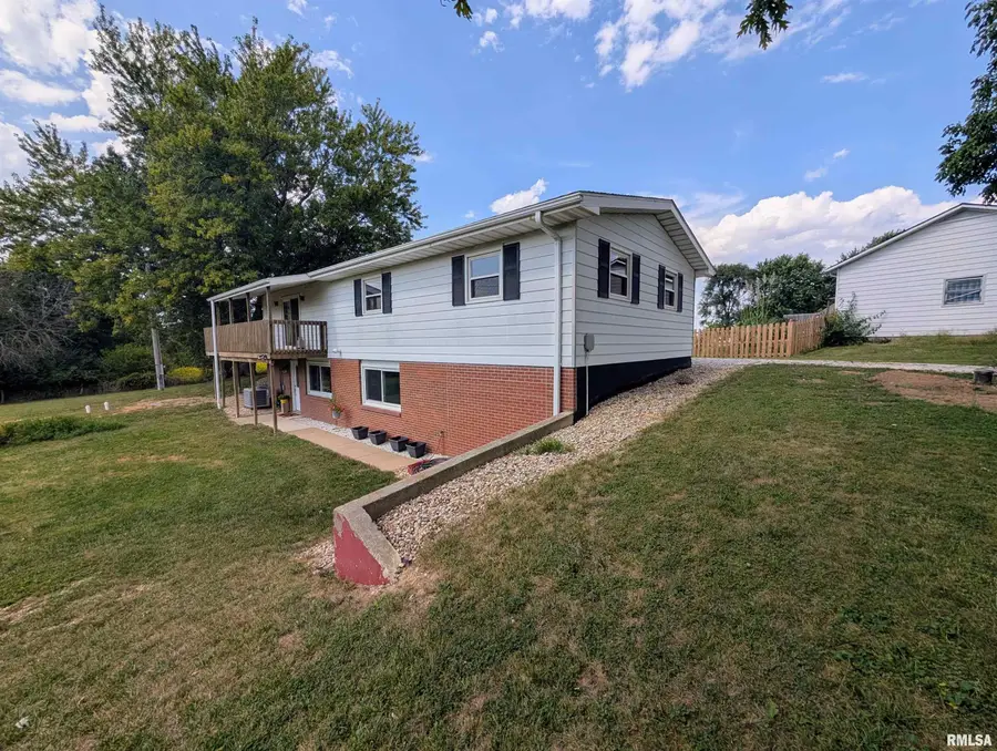 7860 E 1100th Street, Macomb, IL 61455 - #2