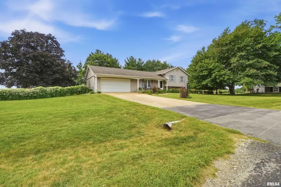 15717 N Brougham Drive, Chillicothe, IL 61523 - #2
