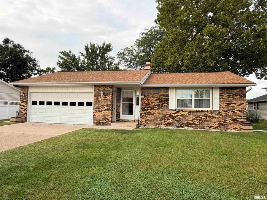 331 New Salem Drive, Canton, IL 61520 - #2