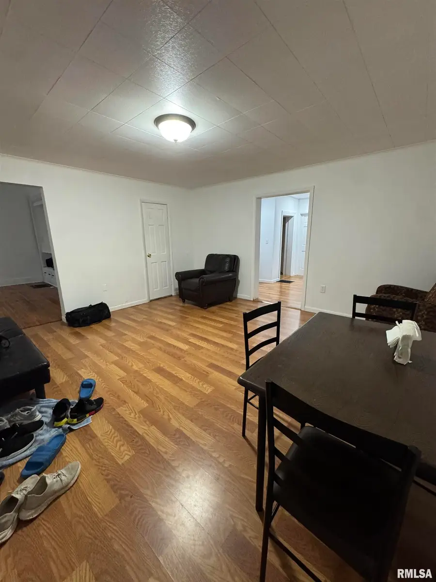 128 W Adams Street, Macomb, IL 61455 - #2