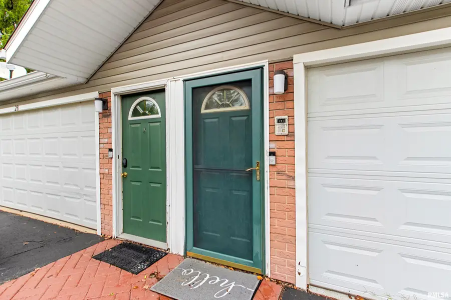 3510 N Kingston Drive #27, Peoria, IL 61604 - #2