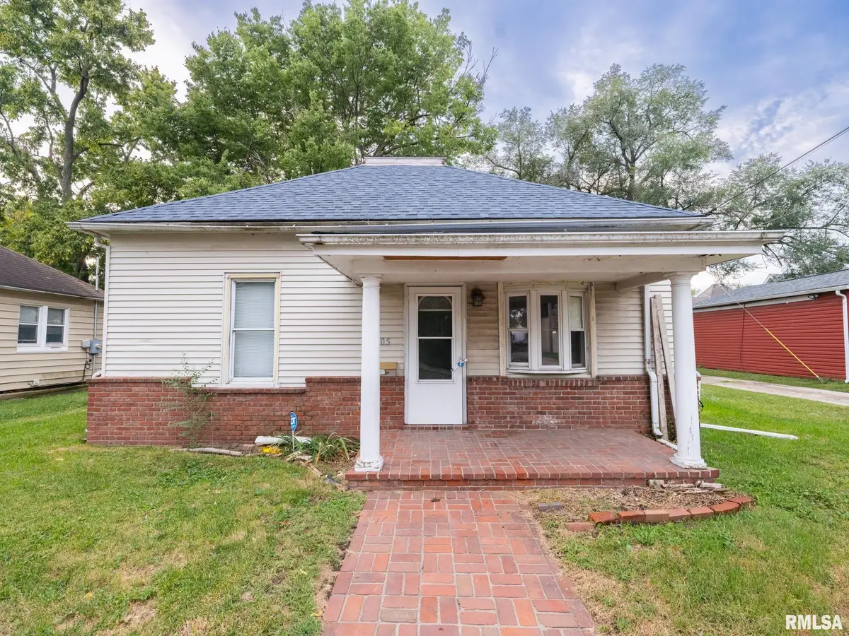 305 S 12th Street, Pekin, IL 61554 - #1
