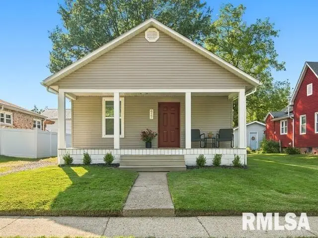 417 S 12th Street, Herrin, IL 62948 - #1