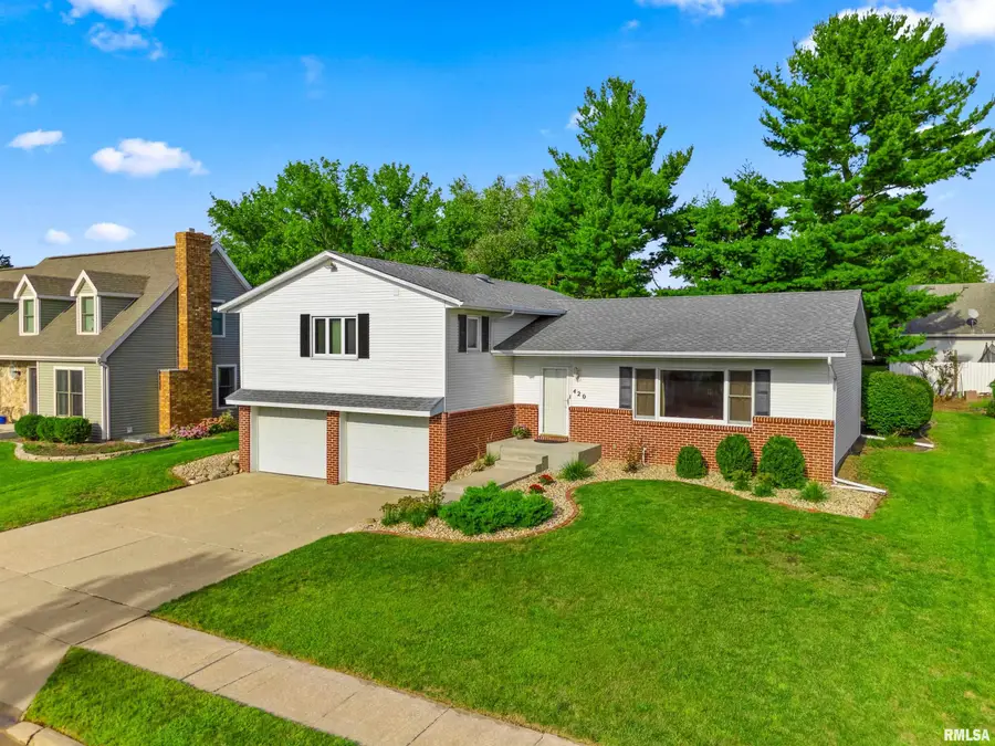 420 N Ohio Avenue, Morton, IL 61550 - #2