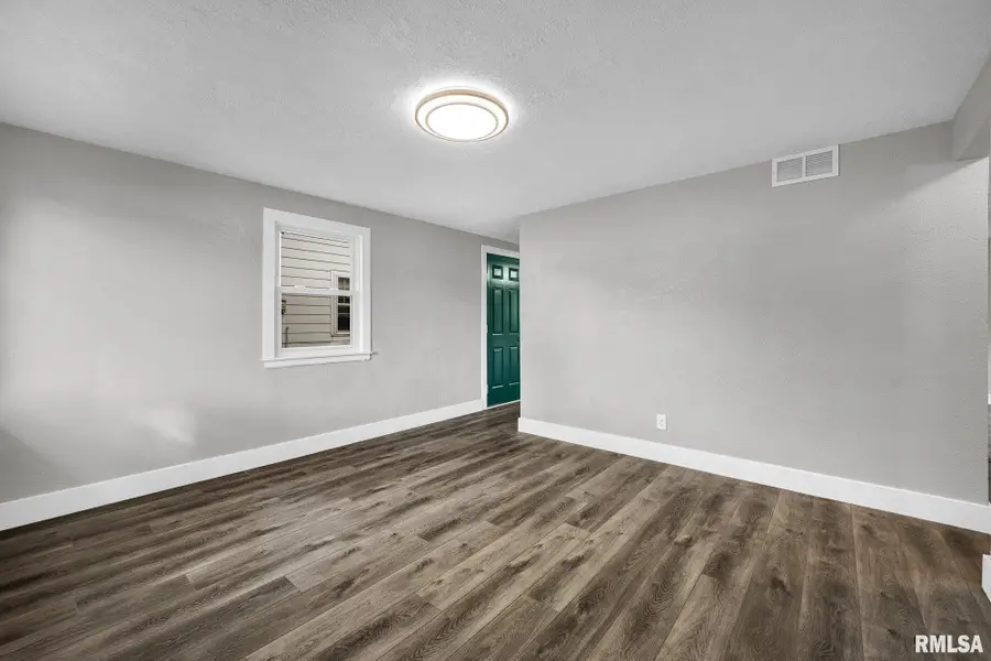 127 Linden Street, East Peoria, IL 61611 - #2