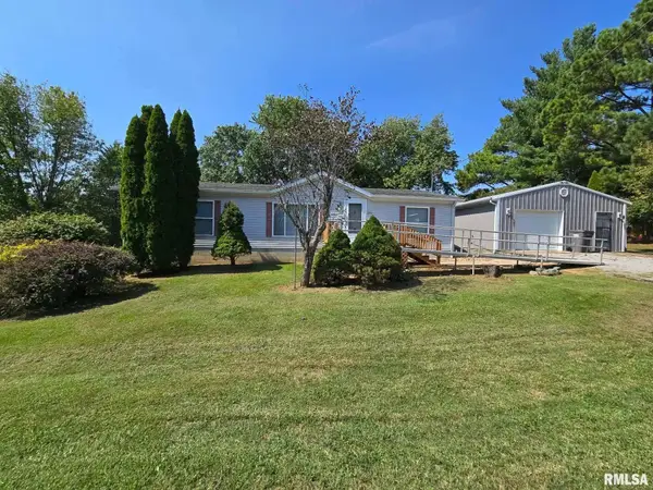 202 N Otey Street, Pittsburg, IL 62974