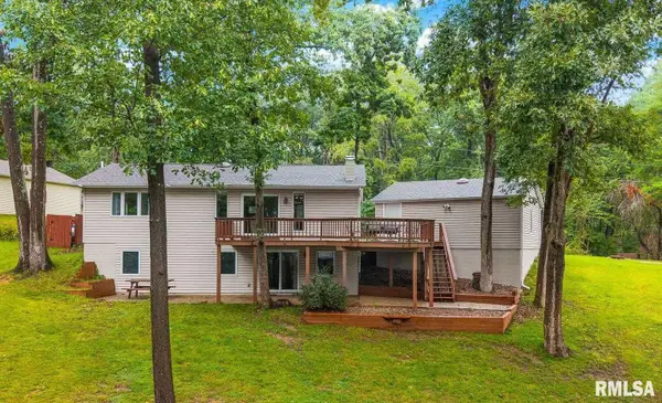 315 Glen Oak Court, Dahinda, IL 61428