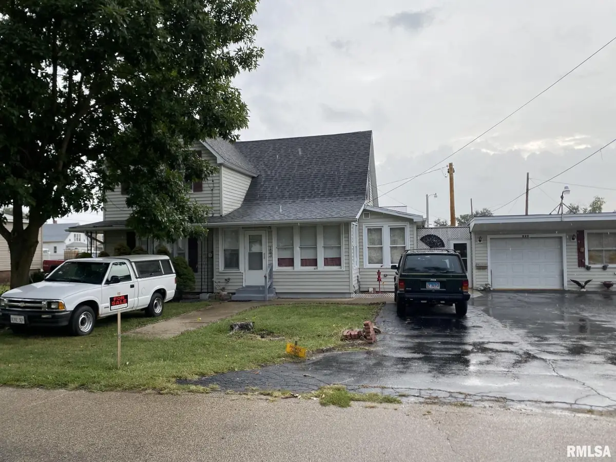 153 N 4th Avenue, Canton, IL 61520 - #1