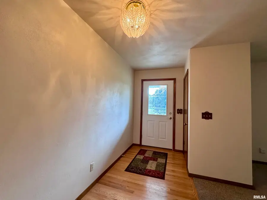 6 Sunset Lane, Bushnell, IL 61422 - #2