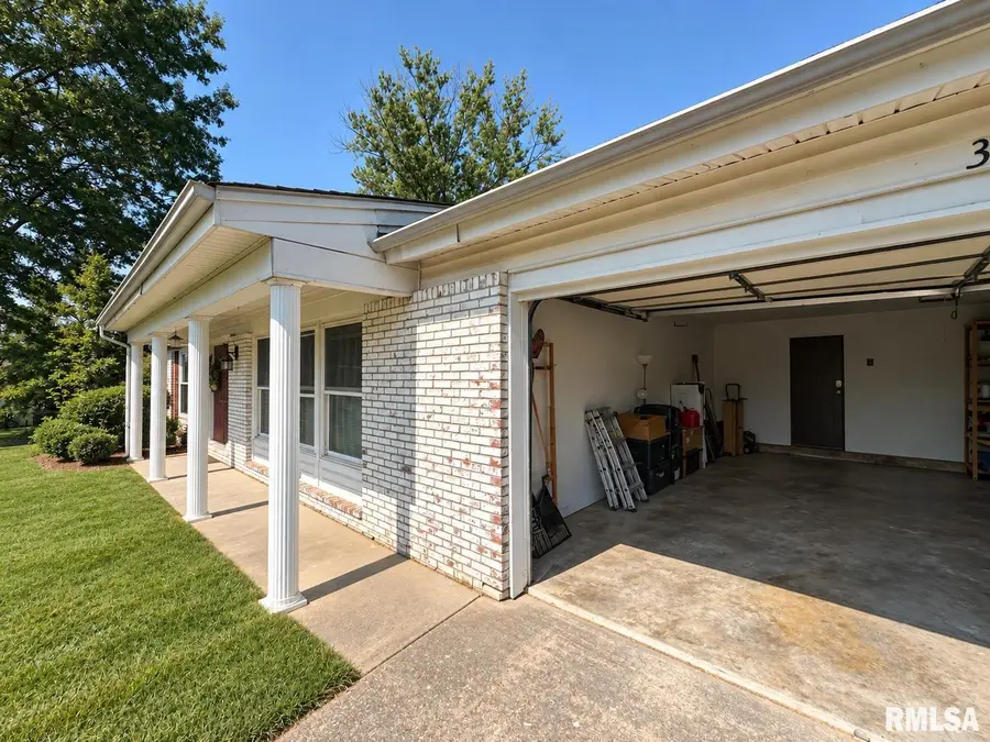 3204 Sunset Terrace, Marion, IL 62959 - #2