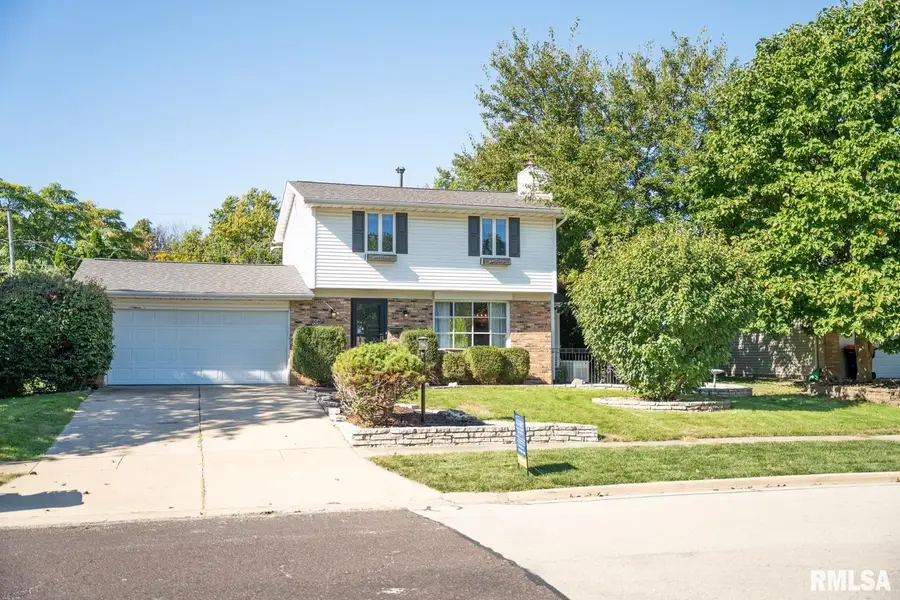 606 Devonshire Road, Washington, IL 61571 - #2
