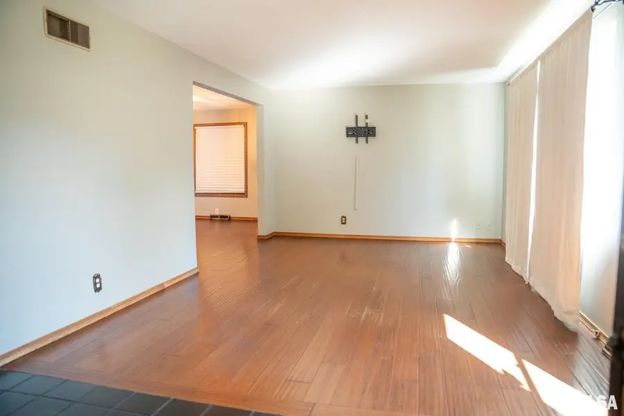 606 Devonshire Road, Washington, IL 61571 - #3