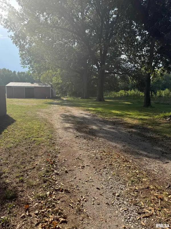 2509 Weaver Road, Herrin, IL 62948