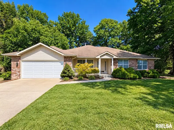 1505 W Brewster Road, Herrin, IL 62948