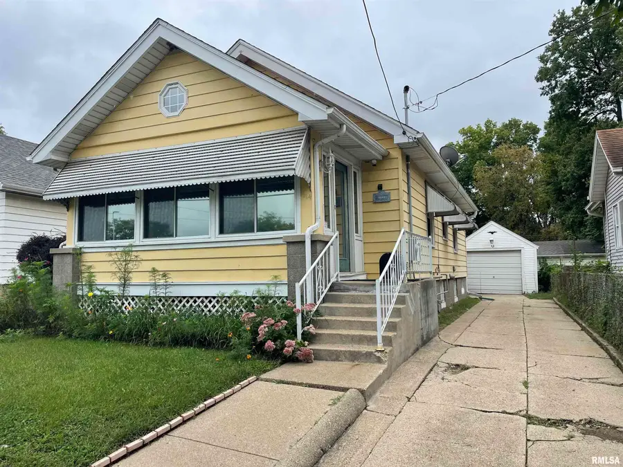 1614 NE Monroe Street, Peoria, IL 61603 - #2