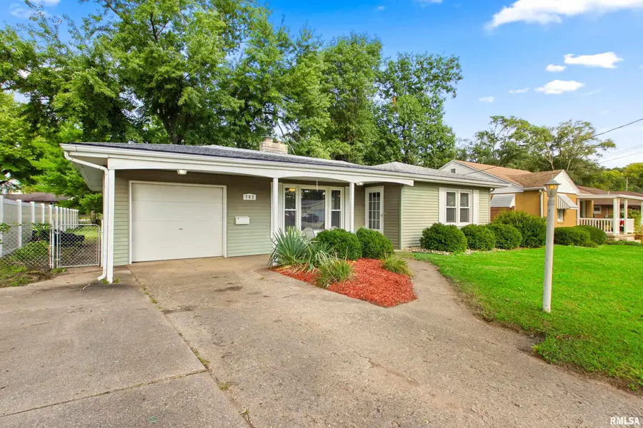 702 Arlann Drive, Pekin, IL 61554 - #2