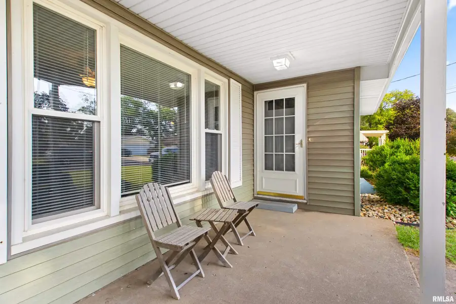 702 Arlann Drive, Pekin, IL 61554 - #3
