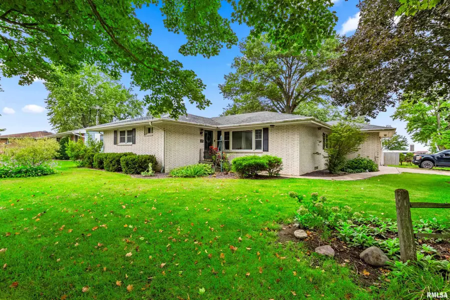 74 Maple Court, Galesburg, IL 61401 - #2