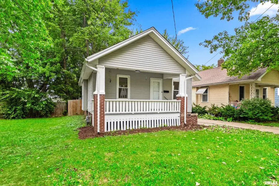 1013 E Willcox Avenue, Peoria, IL 61603 - #3