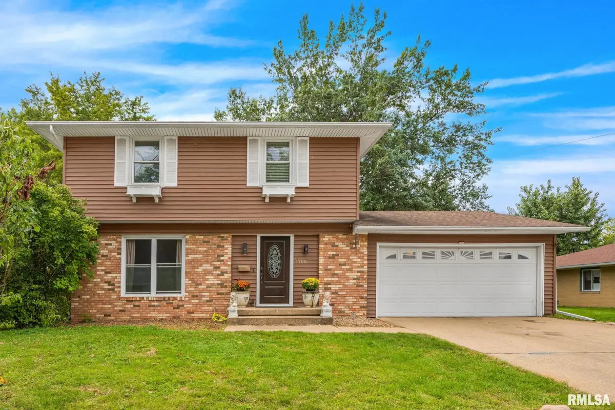 1705 Deppert Drive, Pekin, IL 61554 - #1