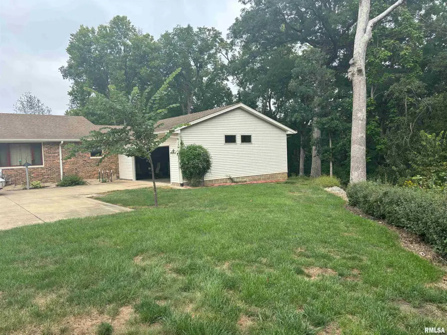 109 Munter Place, East Peoria, IL 61611 - #3