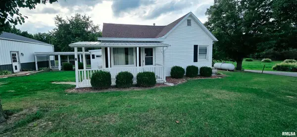 1308 W Clark Trail Road, Herrin, IL 62948