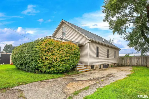 803 Peoria Street, Washington, IL 61571