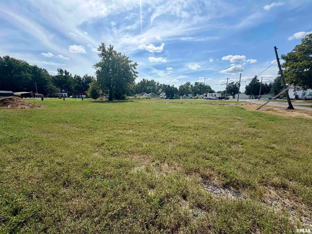 1915 Benton Street, Eldorado, IL 62930 - #1