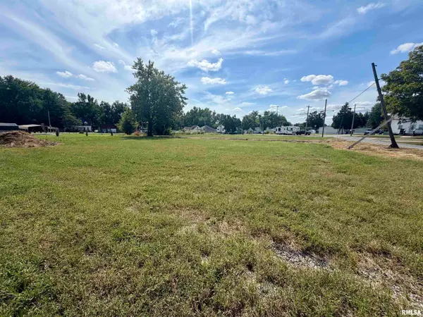 1915 Benton Street, Eldorado, IL 62930
