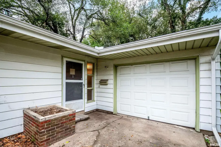 2828 N Harper Terrace, Peoria, IL 61604 - #3