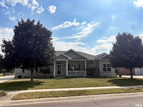 600 Deerfield Drive, Pekin, IL 61554
