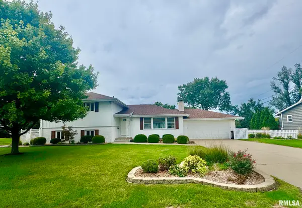 6325 N Greenmont Road, Peoria, IL 61614