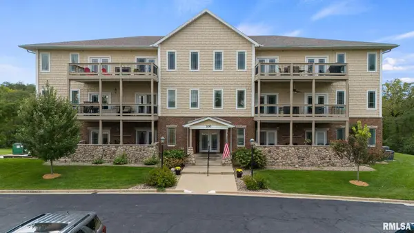 114 Eagle Ridge #114, Washington, IL 61571