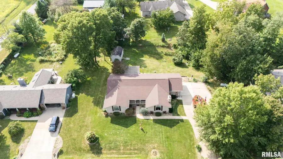 13365 Lake View Court, Tremont, IL 61568 - #3