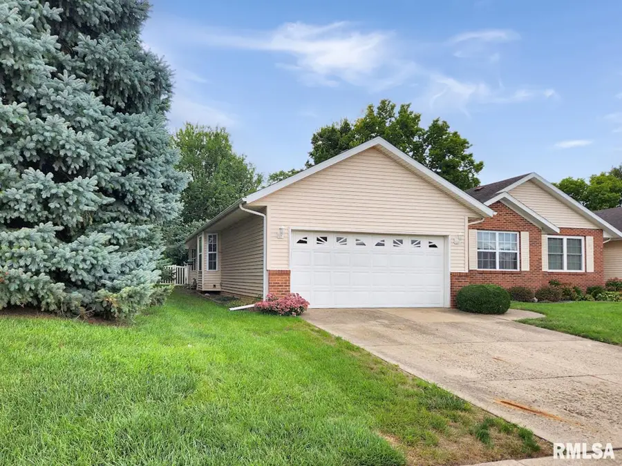 1602 W Geneva Road, Peoria, IL 61615 - #2