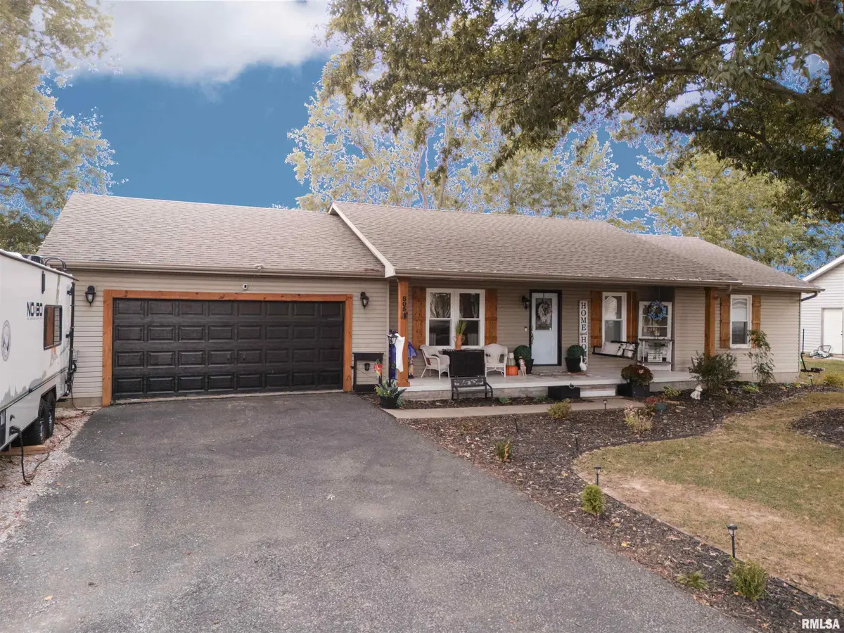 805 E Marshall Street, Marion, IL 62959 - #1