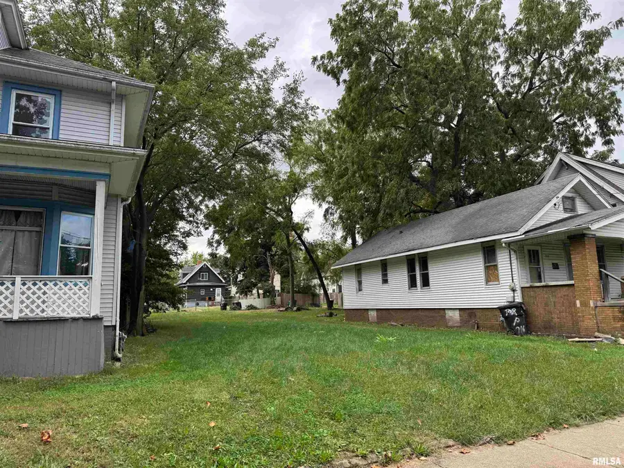 722 E Kansas Street, Peoria, IL 61603 - #2