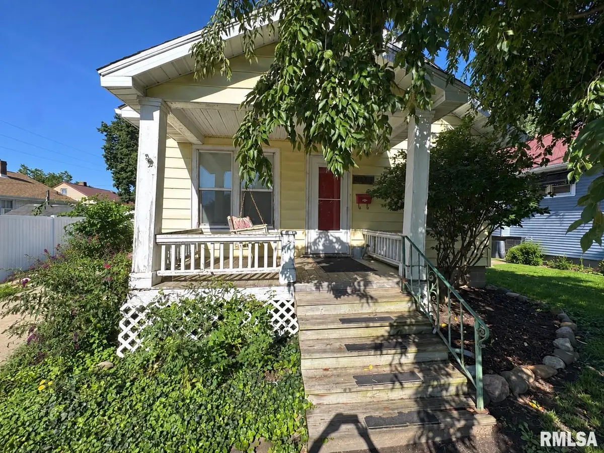 3007 N Wisconsin Avenue, Peoria, IL 61603 - #1