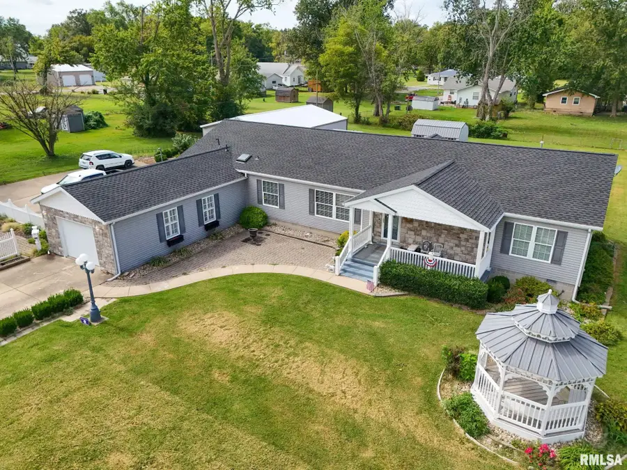 1217 S Holland Street, Harrisburg, IL 62946 - #3