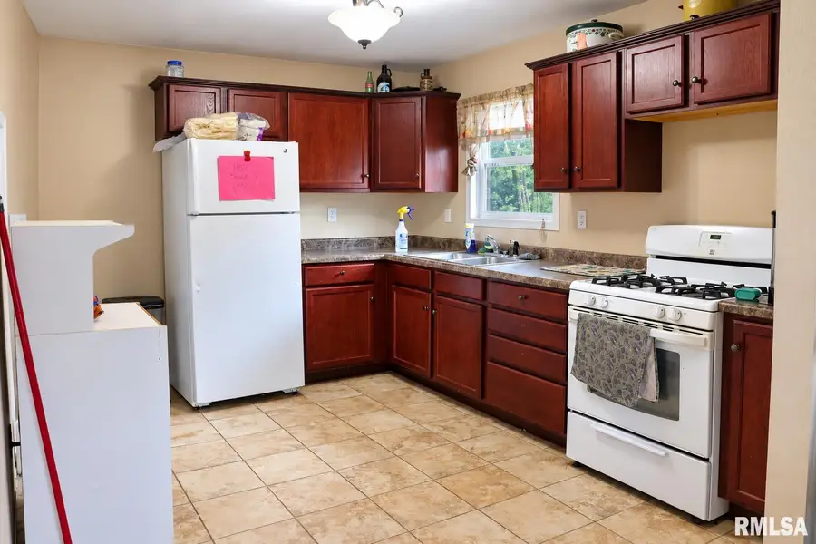 1412 Camden Street, Pekin, IL 61554 - #2