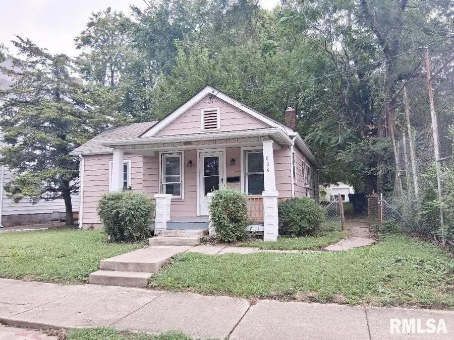 824 N Garfield Avenue, Peoria, IL 61606 - #2
