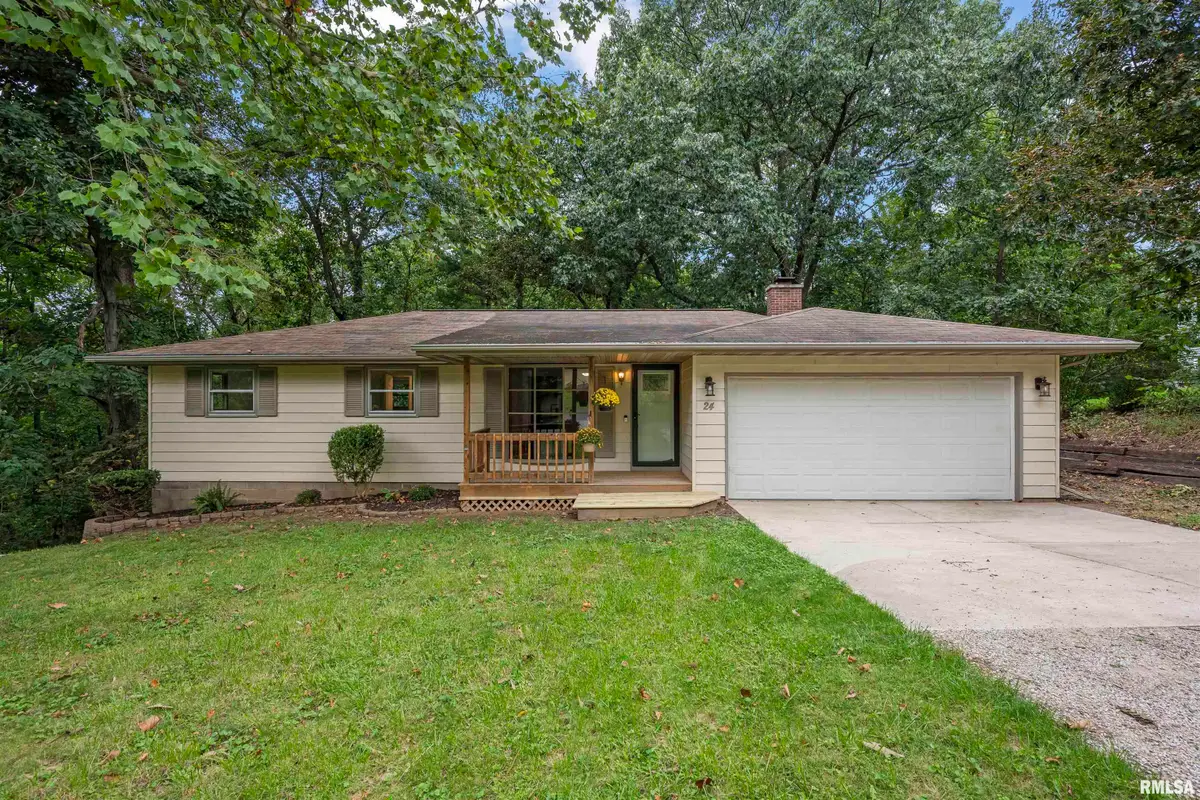 24 Roxbury Road, Mackinaw, IL 61755 - #1