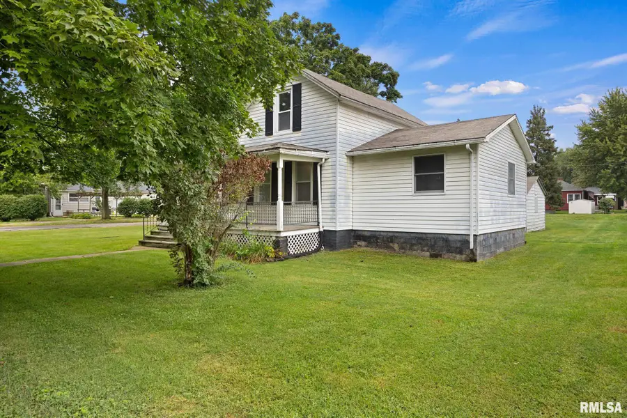 210 W Williams Street, Wyoming, IL 61491 - #3