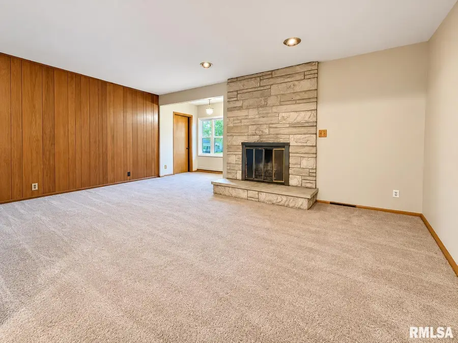 418 Charlotte Road, Marion, IL 62959 - #2