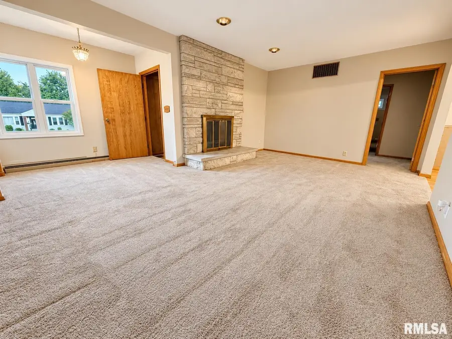 418 Charlotte Road, Marion, IL 62959 - #3