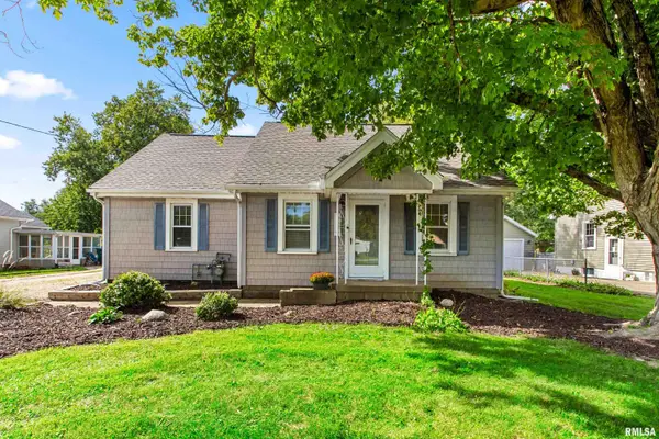 208 Claremont Avenue, East Peoria, IL 61611
