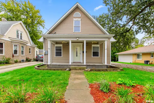 409 N Main Street, Eureka, IL 61530